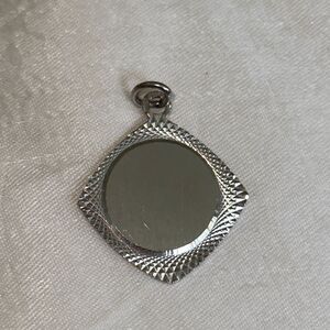 Vintage Lamode sterling silver diamond‎ shaped pendant